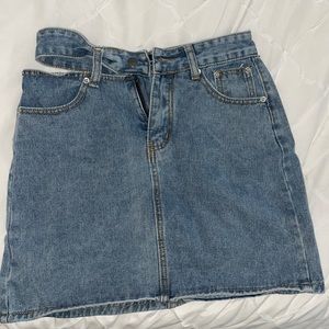 Boutique Denim Skirt size medium never worn